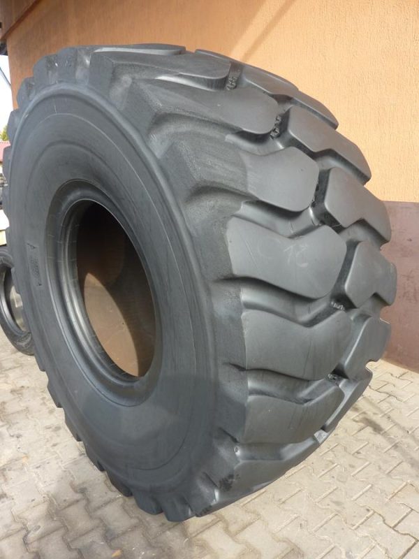 Opona używana przemysłowa 35/65R33 BRIDGESTONE V-STEEL N 7900zł W2763 - obrazek 7