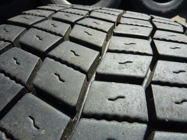 Opona używana ciężarowa 295/60R22.5 HANKOOK DH 31 700zł C2065 - obrazek 6