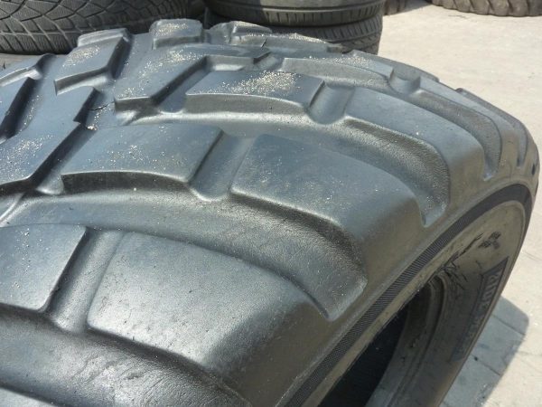 Opona używana rolnicza 560/45R22.5 BKT FL693; 1200zł W3471 - obrazek 12