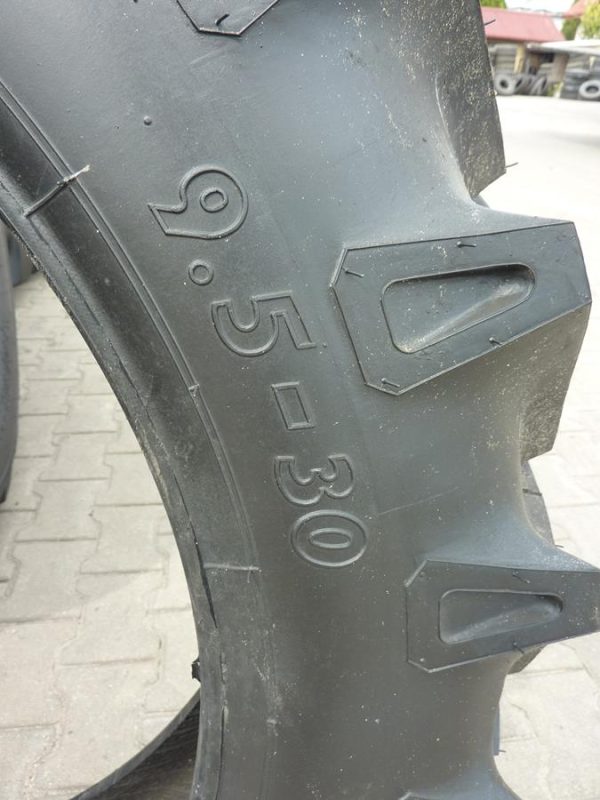 Opona używana rolnicza 9.5-30 BKT TR-135; 700zł W3484 - obrazek 3