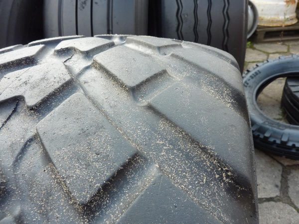 Opona używana rolnicza 425/55R17 BKT FL 693M 480zł W3491 - obrazek 6