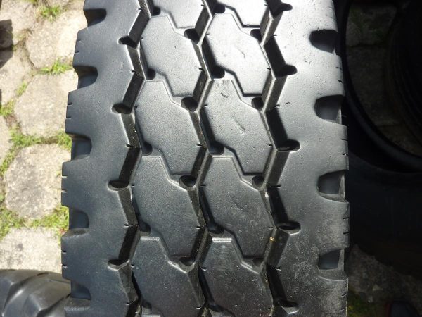 Opona używana ciężarowa 10R22.5 BRIDGESTONE M840; 500zł C2086 - obrazek 4