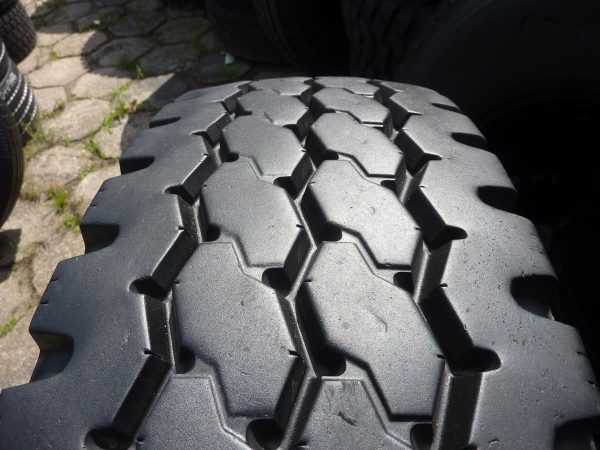 Opona używana ciężarowa 10R22.5 BRIDGESTONE M840; 500zł C2086 - obrazek 5