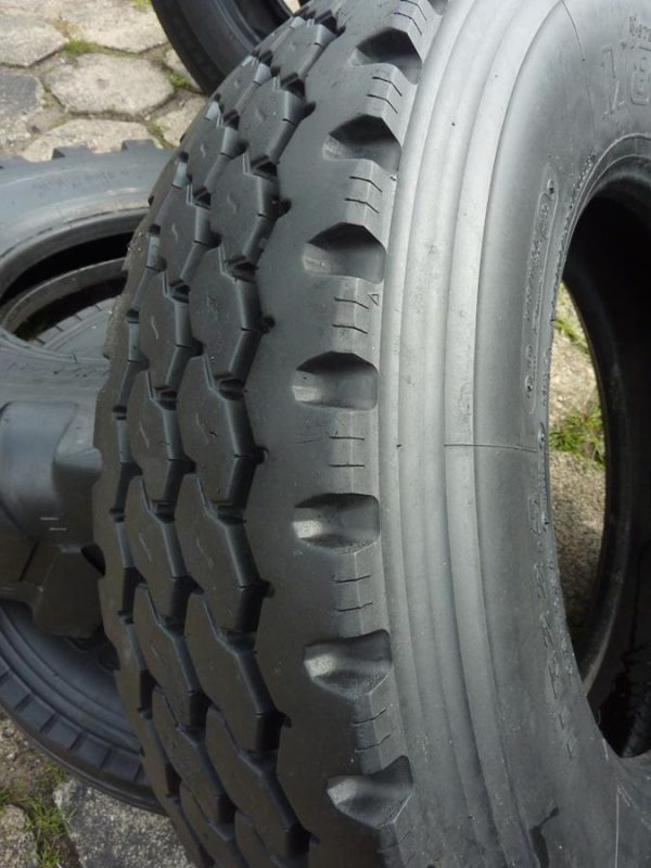 Opona używana ciężarowa 11R22.5 BRIDGESTONE M840; 600zł C2087 - obrazek 11