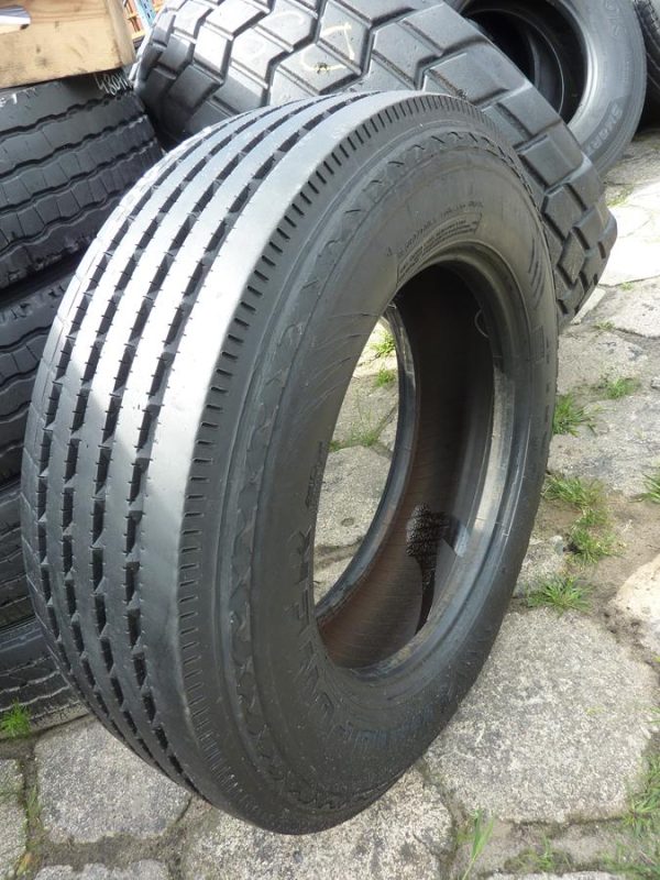 Opona używana ciężarowa 245/70R19.5 WINDPOWER WTL32; 400zł C2088 - obrazek 2