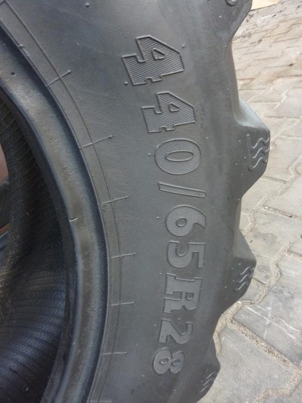 Opona używana rolnicza 440/65R28 BKT AGRIMAX RT657; 1200zł W3508 - obrazek 12
