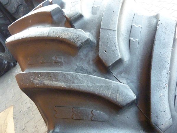 Opona używana rolnicza 440/65R28 BKT AGRIMAX RT657; 1200zł W3508 - obrazek 4