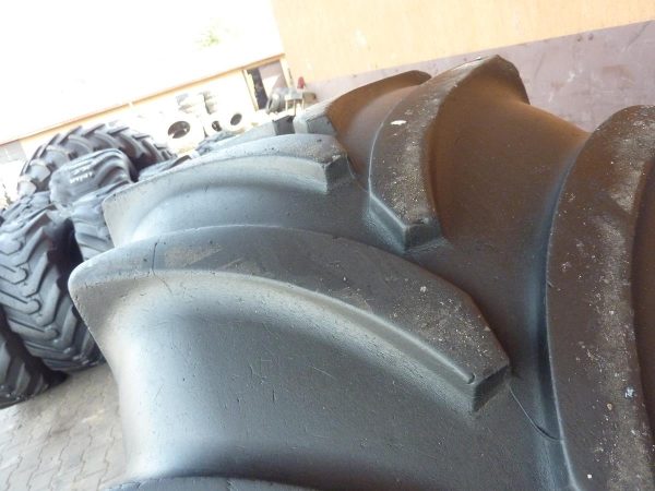 Opona używana rolnicza 540/65R30 VREDESTEIN TRAXION+ 1300zł W3509 - obrazek 4