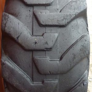 Opona używana przemysłowa 16.9-24 ; 440/80-24 CAMSO BACKHOE 1000zł W2882