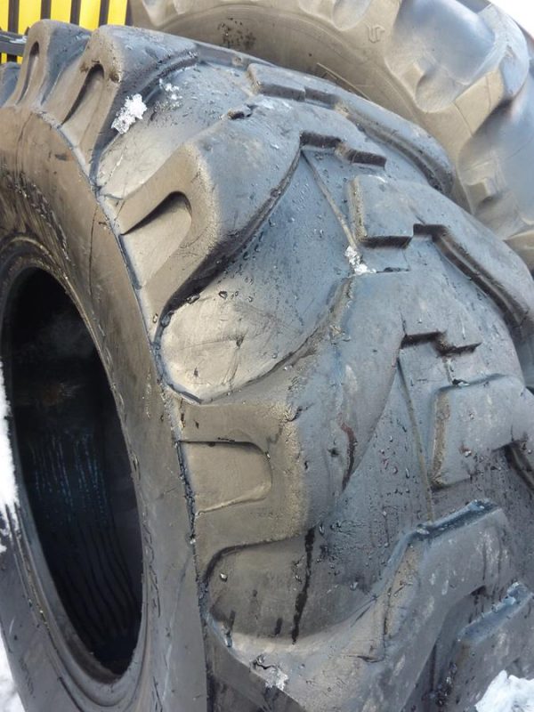 2x Opona używana przemysłowa 16.9-24 ; 440/80-24 CAMSO BACKHOE 900zł W2923 - obrazek 4