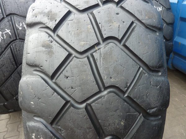 2 x Opona używana przemysłowa 23.5R25 MICHELIN XADN+ 2500zł W3551 - obrazek 2