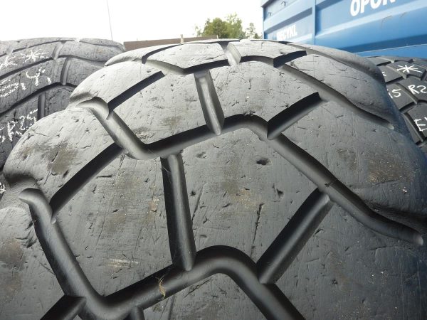 2 x Opona używana przemysłowa 23.5R25 MICHELIN XADN+ 2500zł W3551 - obrazek 5