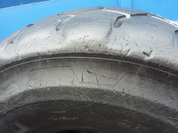 2 x Opona używana przemysłowa 23.5R25 MICHELIN XADN+ 2500zł W3551 - obrazek 14