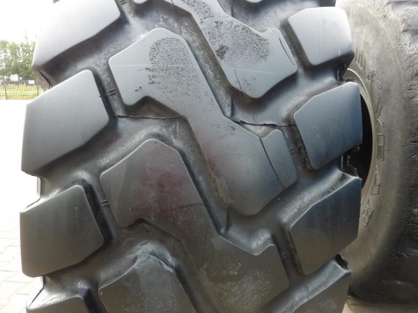 Opona używana przemysłowa 26.5R25 FIRESTONE MULTI BLOCK 3300zł W3553 - obrazek 4