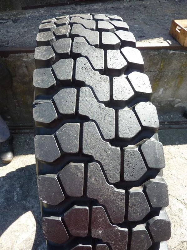 Opona używana ciężarowa 12.00R20 PIRELLI TG85; 700zł C2121 - obrazek 10