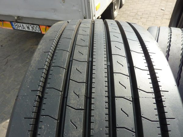 Opona używana ciężarowa 425/65R22.5 GOODRIDE CR931; 800zł C2123 - obrazek 5