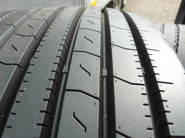 Opona używana ciężarowa 425/65R22.5 GOODRIDE CR931; 800zł C2123 - obrazek 7