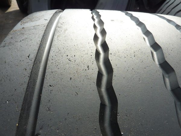 Opona używana ciężarowa 445/45R19.5 CONTINENTAL CONTI HYBRID HT3; 400zł C2124 - obrazek 9