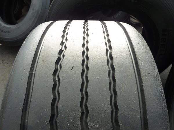 Opona używana ciężarowa 435/50R19.5 CONTINENTAL CONTI HYBRID HT3; 450zł C2125 - obrazek 4