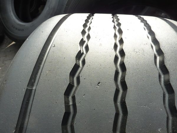 Opona używana ciężarowa 435/50R19.5 CONTINENTAL CONTI HYBRID HT3; 450zł C2125 - obrazek 9