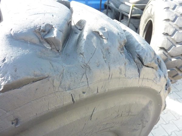 Opona używana przemysłowa 23.5R25 BRIDGESTONE SUPER DEEP VSDT 4000zł W3581 - obrazek 12