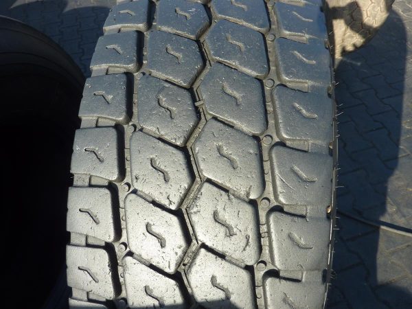 Opona używana ciężarowa 385/65R22.5 KUMHO KMA12; 700zł C2136 - obrazek 14