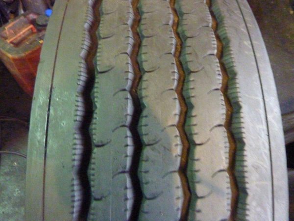 Opona używana ciężarowa 315/70R22.5 MATADOR SILENT FH1; 600zł C1002 - obrazek 3