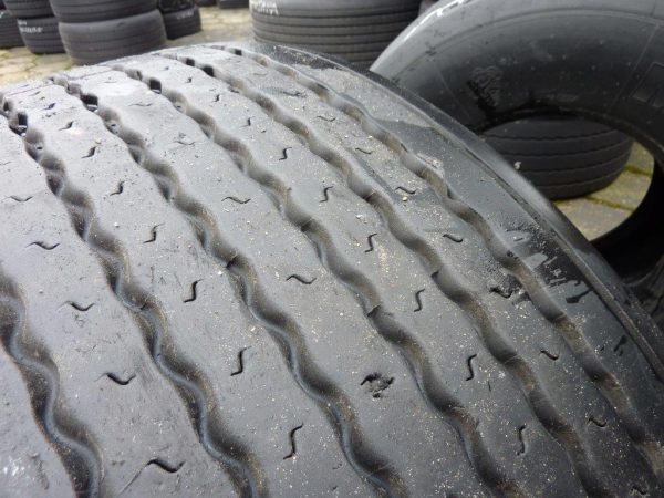 Opona używana ciężarowa 425/55R19.5 MICHELIN XTAZ 600zł C558 - obrazek 8