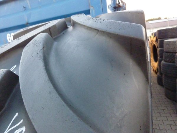 Opona używana rolnicza 620/70R42 VREDESTEIN TRAXION+ 3000zł W3611 - obrazek 5
