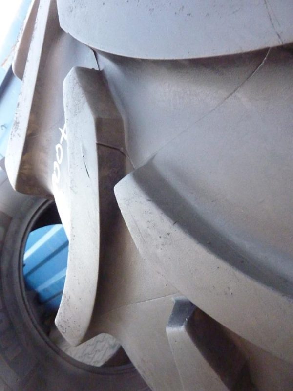 Opona używana rolnicza 620/70R42 VREDESTEIN TRAXION+ 3000zł W3611 - obrazek 6
