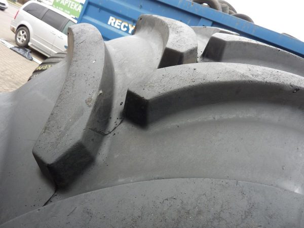 Opona używana rolnicza 650/65R38 VREDESTEIN TRAXION 65; 2900zł W3623 - obrazek 6