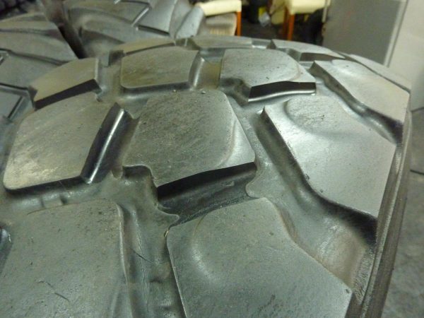 Opona używana ciężarowa 365/85R20 MICHELIN XZL 600zł C2170 - obrazek 8