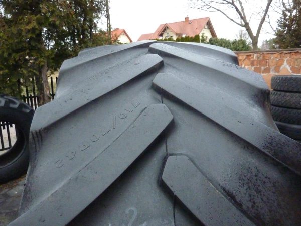 Opona używana rolnicza 710/70R42 GOODYEAR OPTITRAC DT824; 2900zł W3653 - obrazek 4