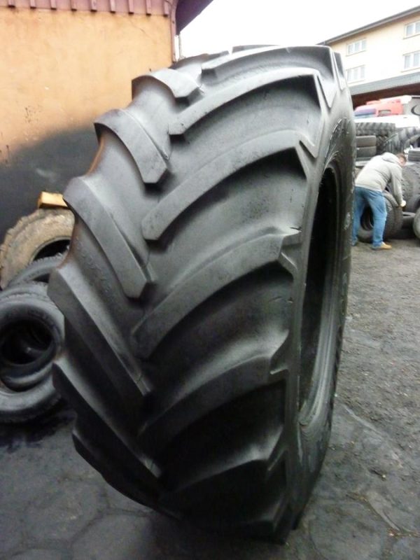 Opona używana rolnicza 710/70R42 GOODYEAR OPTITRAC DT824; 2900zł W3653 - obrazek 3