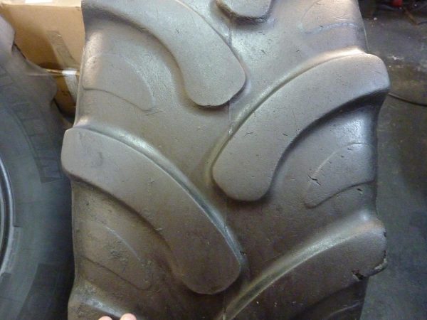 Opona używana rolnicza 380/70R24 ALLIANCE FARMPRO 400zł W3666 - obrazek 5