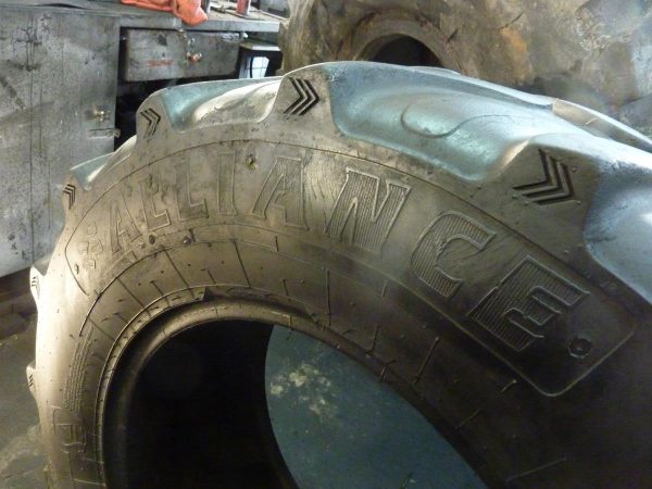 Opona używana rolnicza 380/70R24 ALLIANCE FARMPRO 400zł W3666 - obrazek 9