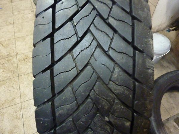 Opona używana ciężarowa 315/80R22.5 GOODYEAR KMAX D 750zł C2207 - obrazek 3