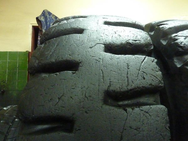2x Opona używana przemysłowa 23.5R25 BRIDGESTONE VSD-LUG 4500zł W3668 - obrazek 14