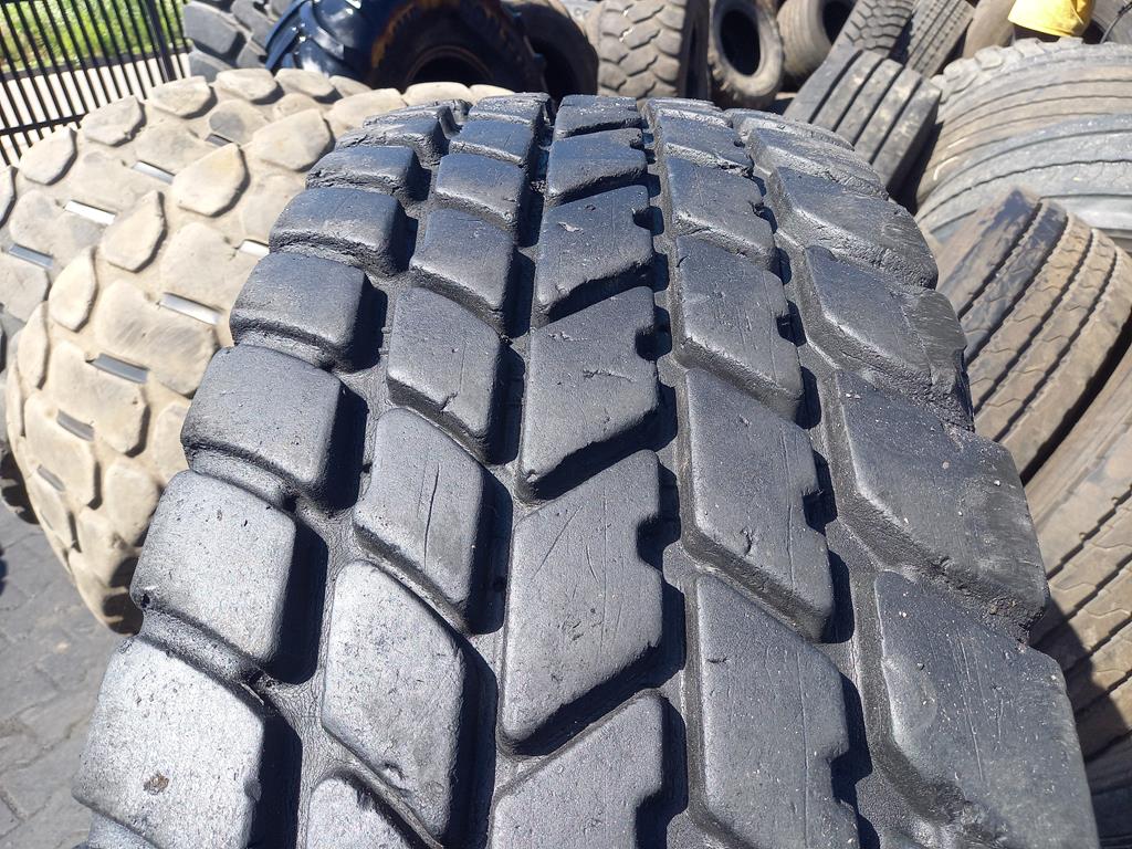 Opona używana przemysłowa 385/95R25 MICHELIN X-CRANE AT 1000zł W5037 - obrazek 4