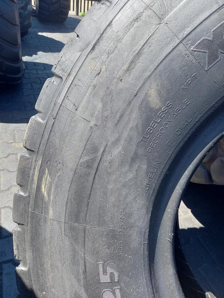 Opona używana przemysłowa 385/95R25 MICHELIN X-CRANE AT 1000zł W5037 - obrazek 8