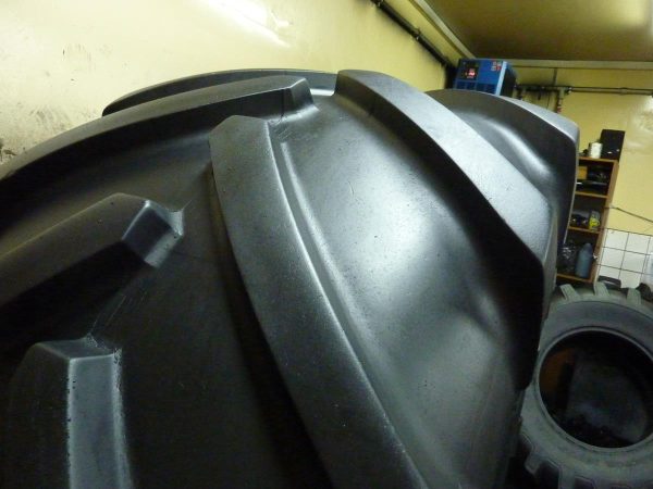 Opona używana rolnicza 900/60R32 MICHELIN MEGAXBIB 5800zł W3687 - obrazek 6