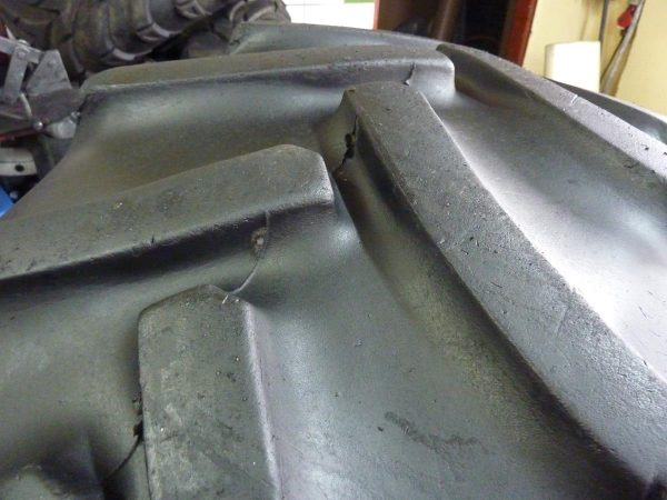 Opona używana rolnicza 440/65R28 MITAS AC65; 1300zł W3698 - obrazek 5