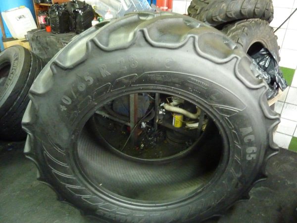 Opona używana rolnicza 440/65R28 MITAS AC65; 1300zł W3698 - obrazek 13