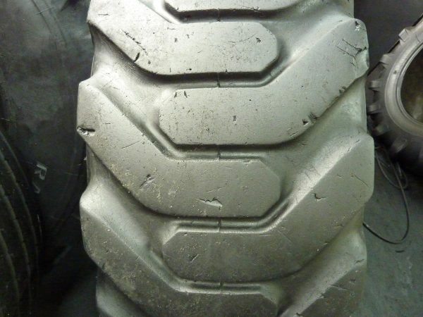 Opona używana przemysłowa 15.5-25 GOODYEAR SGL 4S 1200zł W3701 - obrazek 5