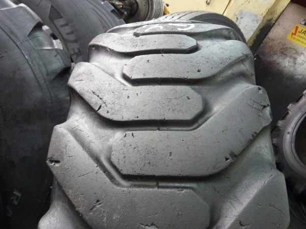 Opona używana przemysłowa 15.5-25 GOODYEAR SGL 4S 1200zł W3701 - obrazek 6