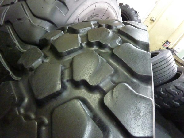 Opona używana przemysłowa 14.00R20 MICHELIN XZL+; 800zł W3703 - obrazek 5