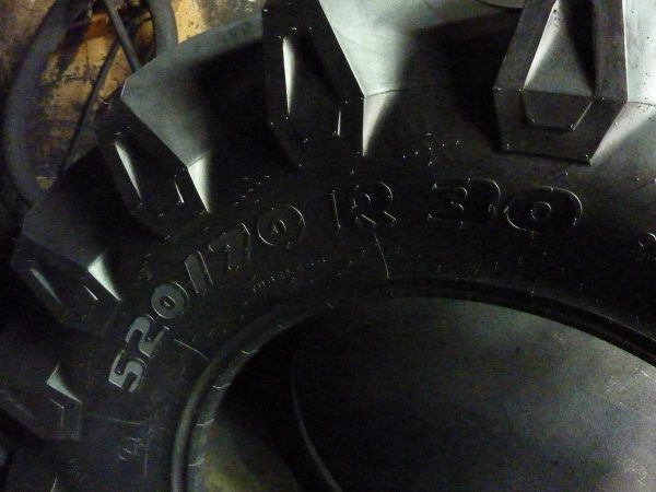 Opona używana rolnicza 520/70R30 TRELLEBORG TM700; 2300zł W3707 - obrazek 2