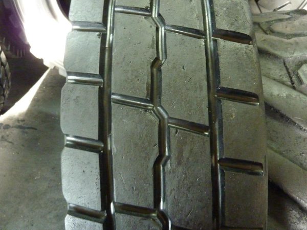 4x Opona używana ciężarowa/przemysłowa 12.00R24 GOODYEAR OMNITRAC MSS II 450zł W3713 - obrazek 3