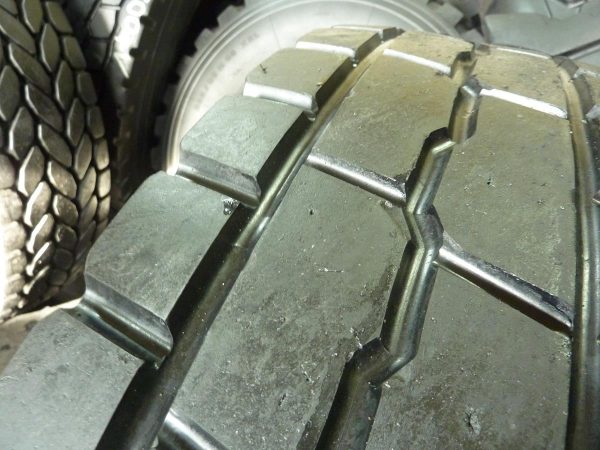 4x Opona używana ciężarowa/przemysłowa 12.00R24 GOODYEAR OMNITRAC MSS II 450zł W3713 - obrazek 9