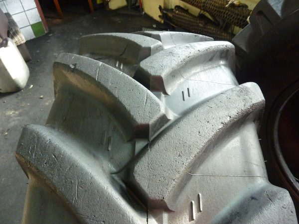 Opona używana przemysłowa 405/70R24 16/70-24 MITAS MPT01; 1000zł W3721 - obrazek 3